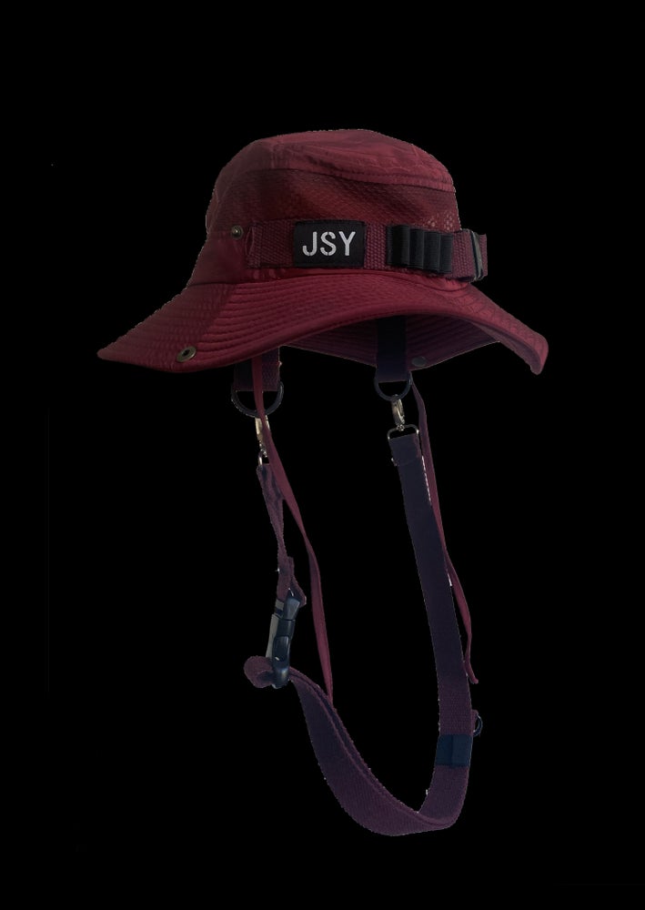 <transcy>COMMANDO HAT</transcy>